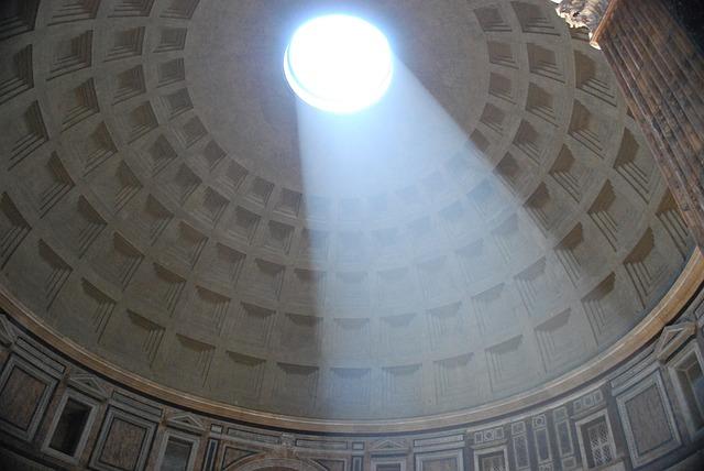 Light through Pantheon Dome.